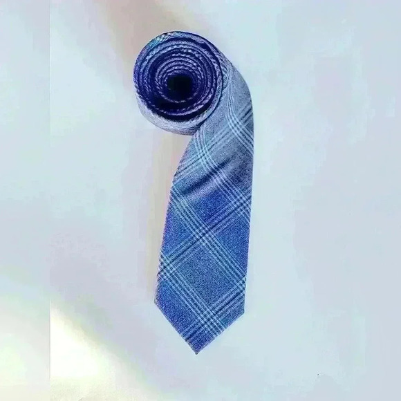 Perry Ellis Portfolio Tie - Picture 1 of 3